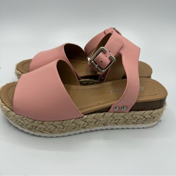 SODA Topic Ankle Strap Girls Platform Sandals US 13 - Picture 2 of 10